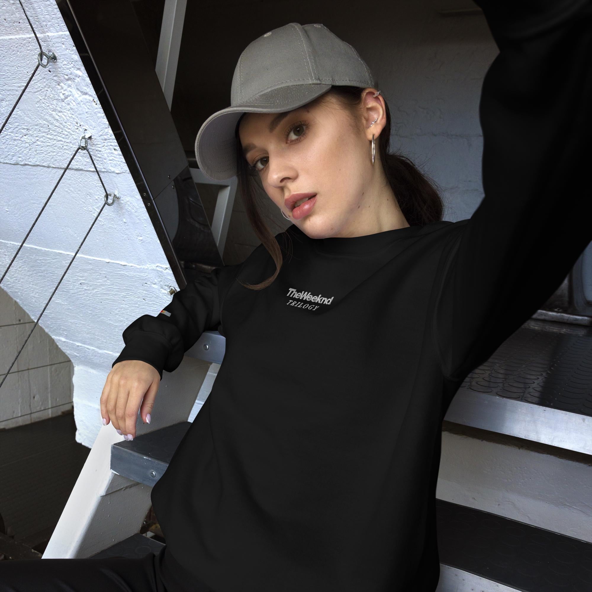 Vintage Trilogy Embroidery Sweatshirt