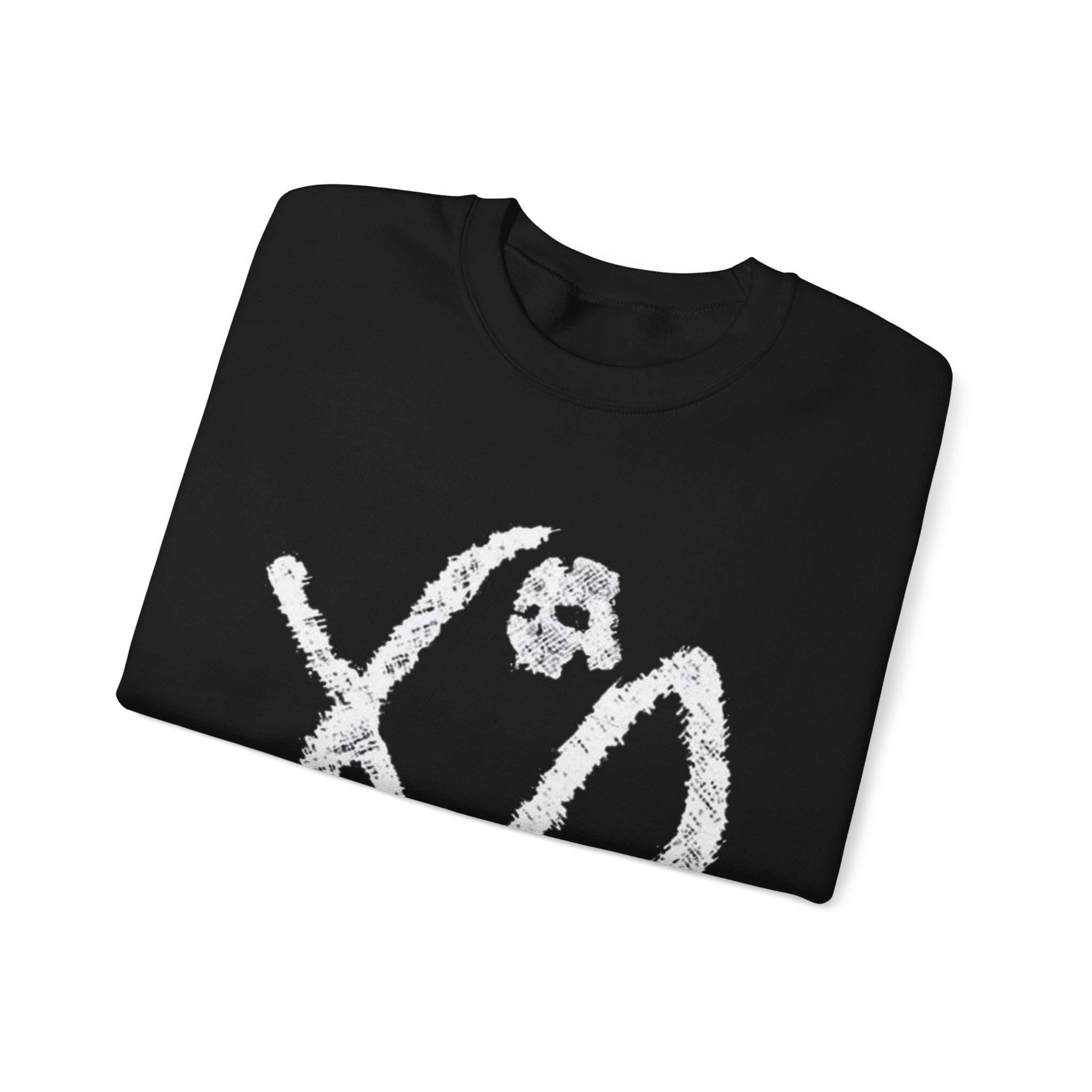 XO Skull Graphic Sweatshirt