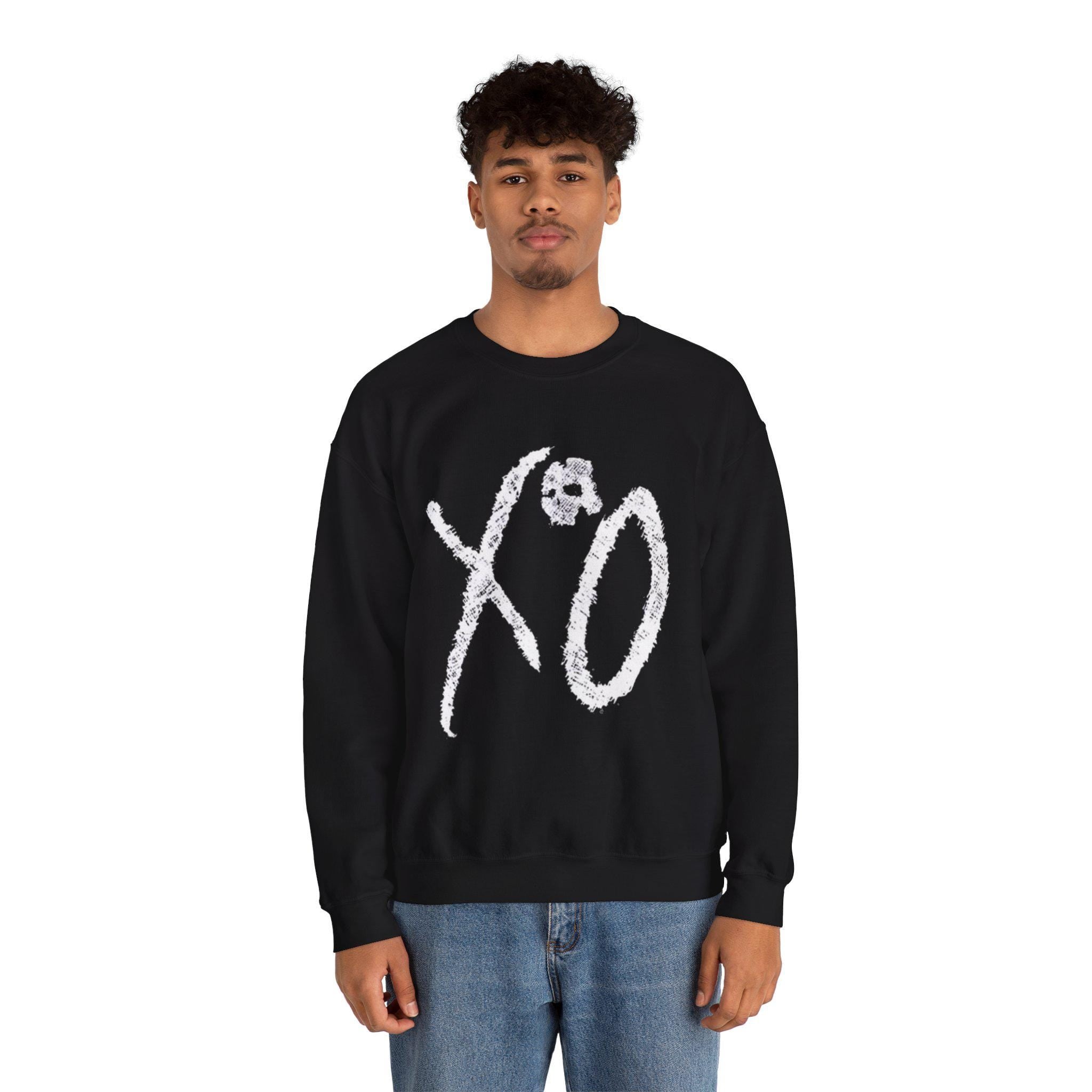 XO Skull Graphic Sweatshirt